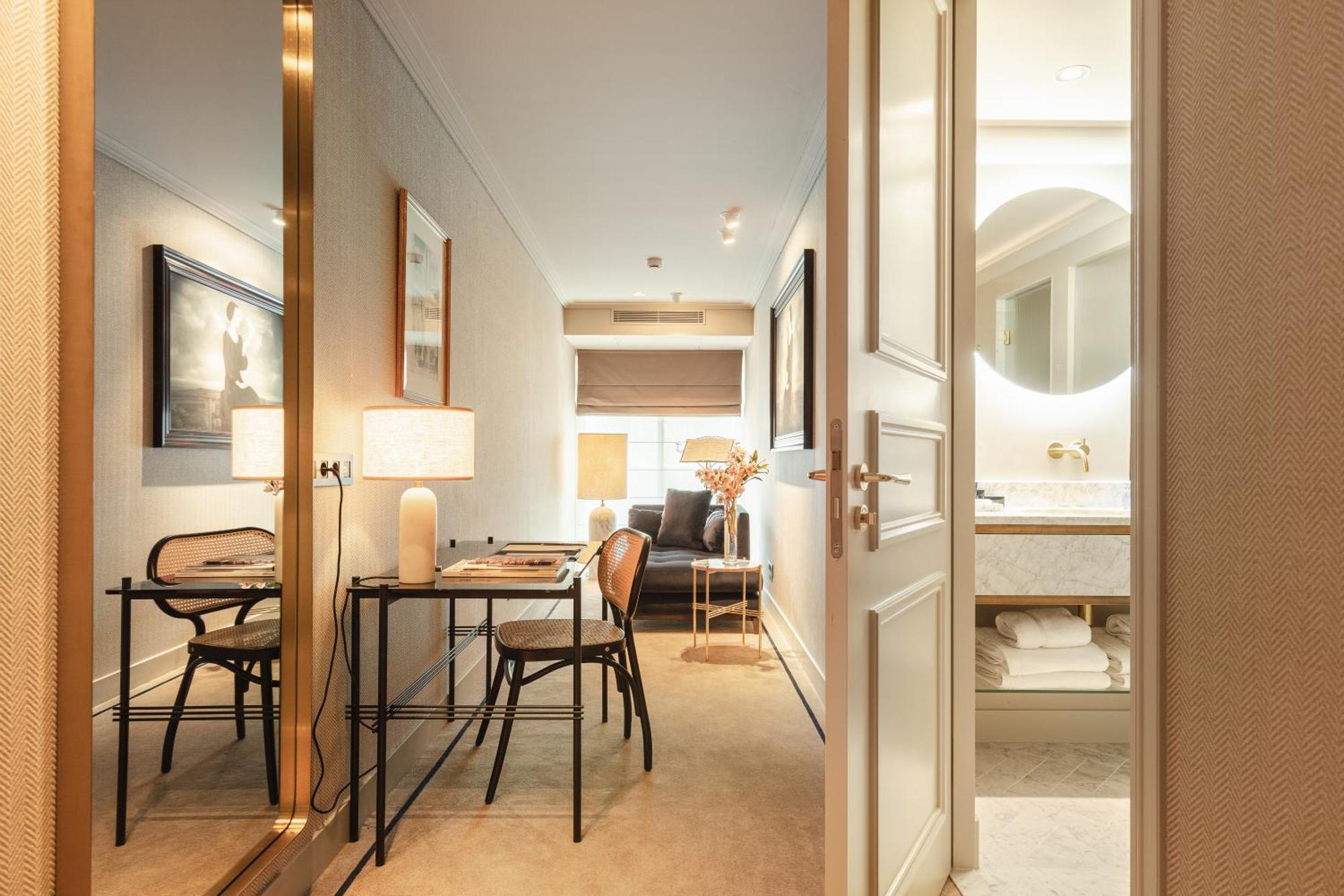 Hotel 717 阿姆斯特丹 外观 照片 A room at the hotel